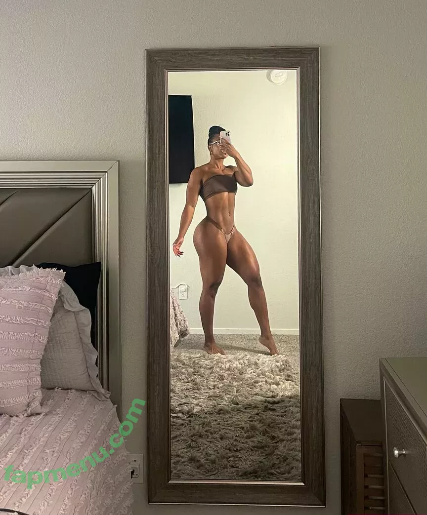 aaaaayevuh nude photo #0111 (Ava)