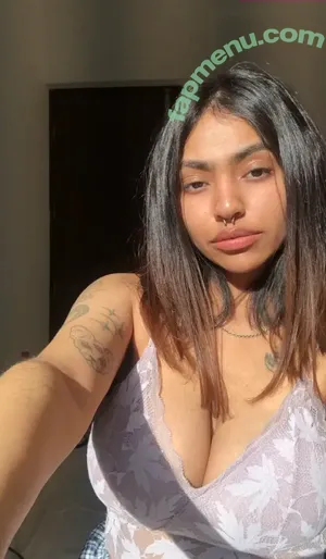 Aadya Singh / 444dya nude photo #0001
