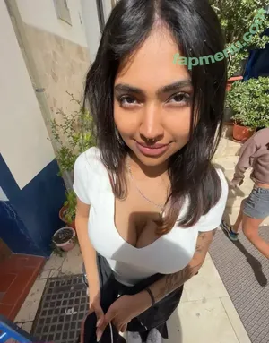 Aadya Singh / 444dya nude photo #0007