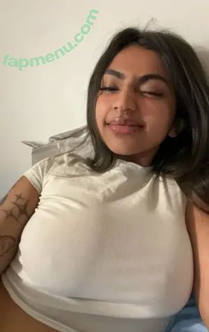Aadya Singh / 444dya nude photo #0009