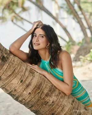 Aahana Kumra / aahanakumra nude photo #0007