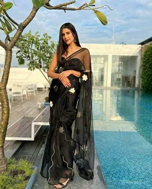 Aahana Kumra / aahanakumra nude photo #0011