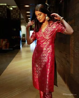 Aahana Kumra / aahanakumra nude photo #0030