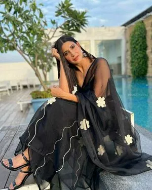 Aahana Kumra / aahanakumra nude photo #0060