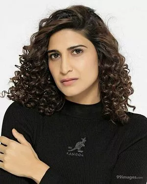 Aahana Kumra / aahanakumra nude photo #0088