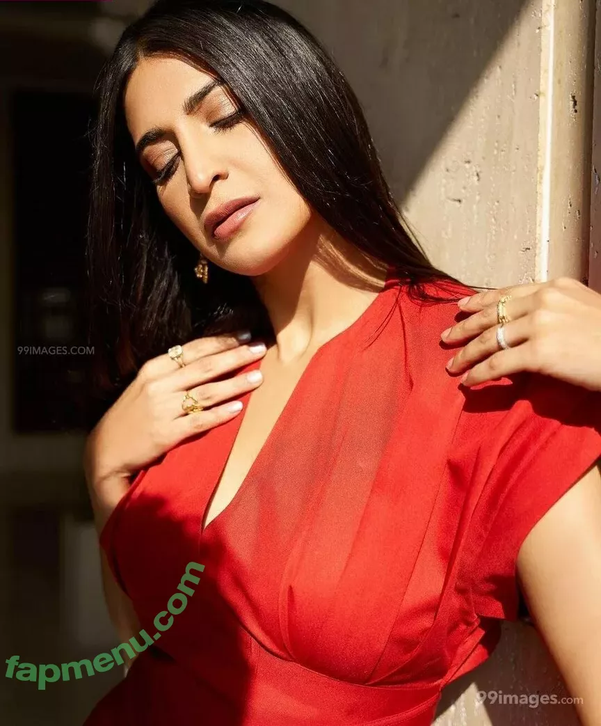 Aahana Kumra nude photo #0075 (aahanakumra)