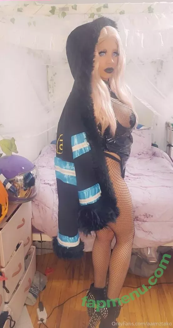 aaimztako nude photo #0200 (aaimztako)