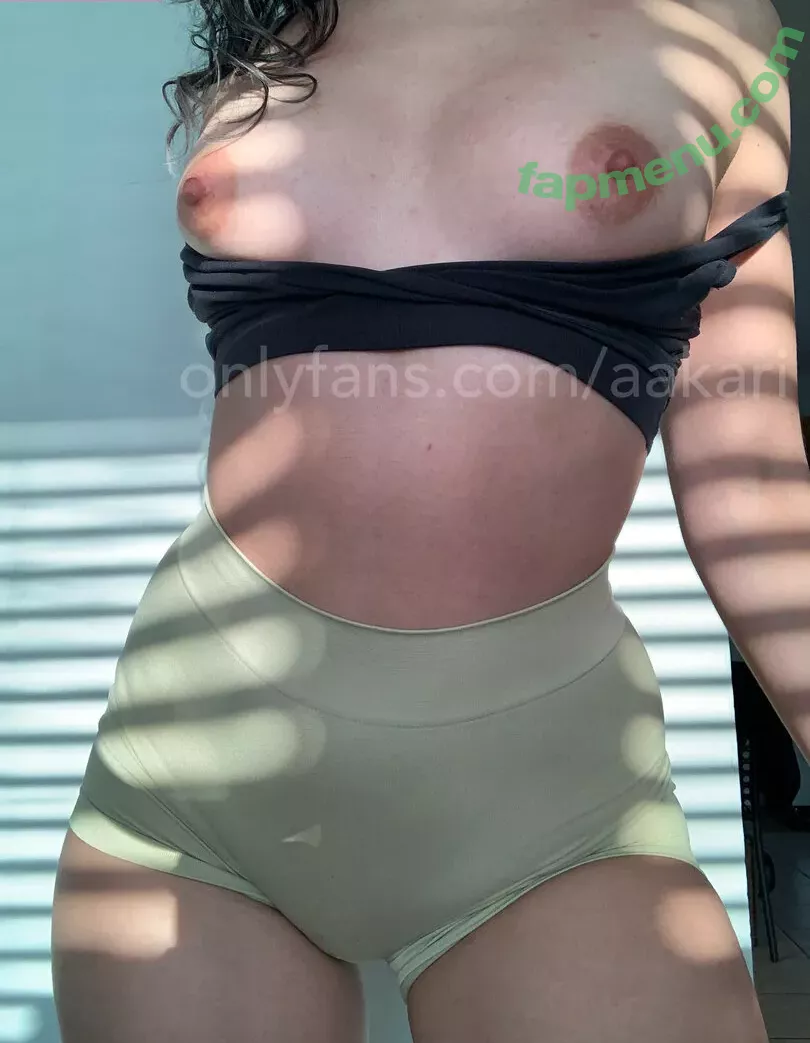 aakari nude photo #0150 (aakarimoon / itsaakarii / realitsaakari)