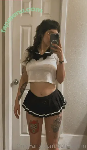 aaliaquinn / notgoththot nude photo #0007