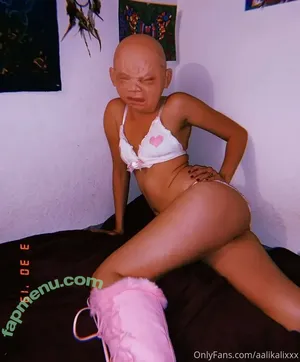  nude photo #0009