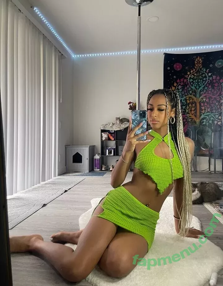 Aaliyah Foxxx nude photo #0019 (FoxxAaliyah / aaliyahfoxxofficial / aaliyahfoxxx)