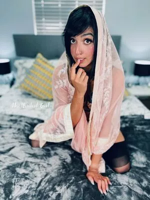 Aaliyah Yasin / _thatbritishcouple / aaliyah.yasin / thatbritishg1rl nude photo #0580