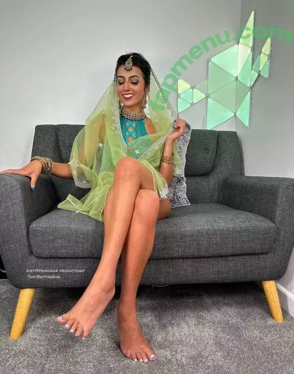 Aaliyah Yasin nude photo #0618 (_thatbritishcouple / aaliyah.yasin / thatbritishg1rl)