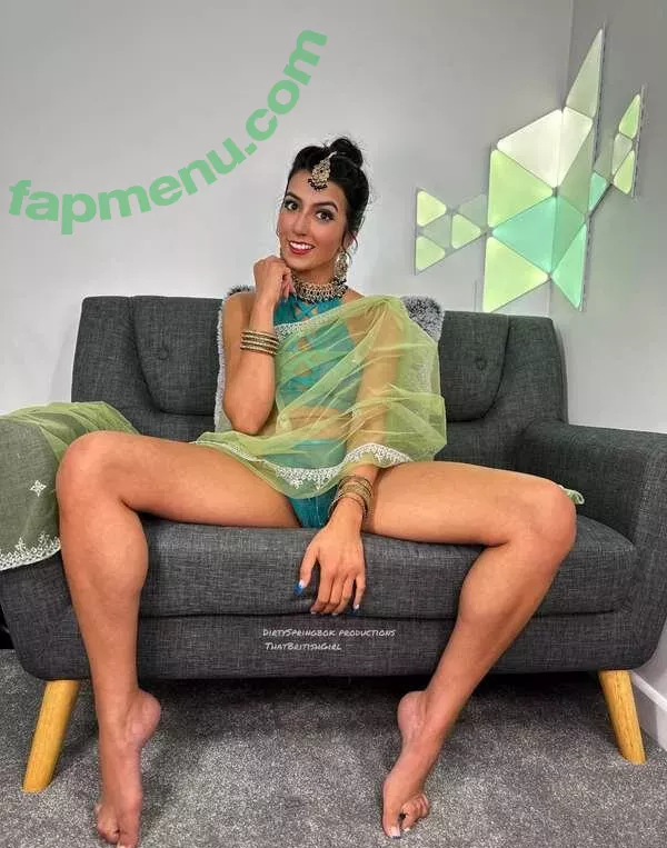 Aaliyah Yasin nude photo #0627 (_thatbritishcouple / aaliyah.yasin / thatbritishg1rl)