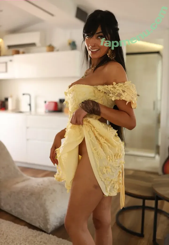 Aaliyah Yasin nude photo #0876 (_thatbritishcouple / aaliyah.yasin / thatbritishg1rl)