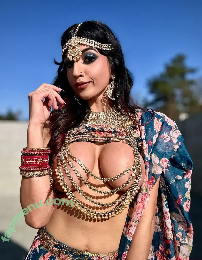Aaliyah Yasin nude photo #0899 (_thatbritishcouple / aaliyah.yasin / thatbritishg1rl)