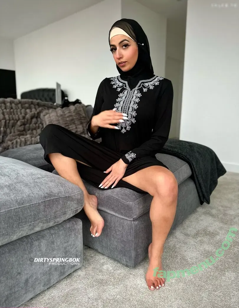 Aaliyah Yasin nude photo #0991 (_thatbritishcouple / aaliyah.yasin / thatbritishg1rl)
