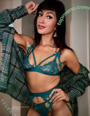 Aaliyah Yasin / Aaliyah_yasin / Aaliyahyasin / _aaliyahyasin / aaliyah.yasin / officialaaliyahyasin nude photo #1315