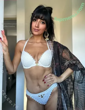 Aaliyah Yasin / Aaliyah_yasin / Aaliyahyasin / _aaliyahyasin / aaliyah.yasin / officialaaliyahyasin nude photo #1316