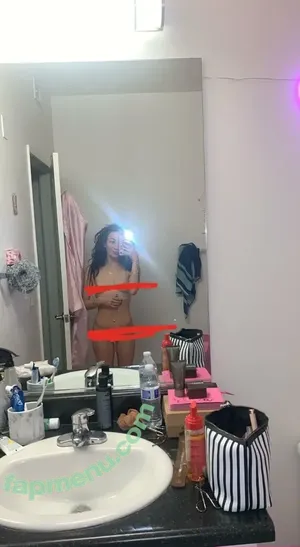 aaliyahcruz00 / aaliyahfuckingcruz nude photo #0008