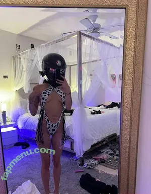 aaliyahcruz00 / aaliyahfuckingcruz nude photo #0042
