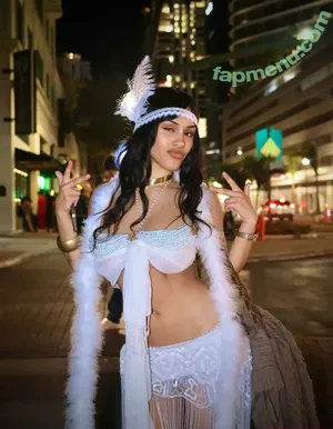 Aaliyeezy / theallierae nude photo #0551