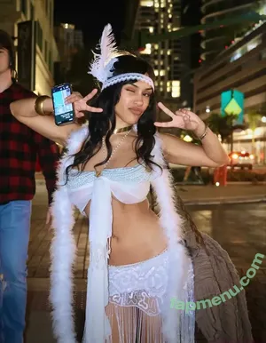 Aaliyeezy / theallierae nude photo #0553