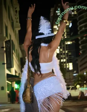 Aaliyeezy / theallierae nude photo #0554