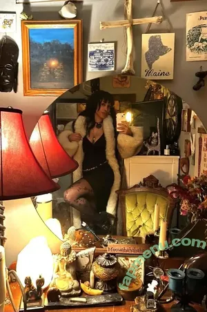 Aaliyeezy / theallierae nude photo #0557