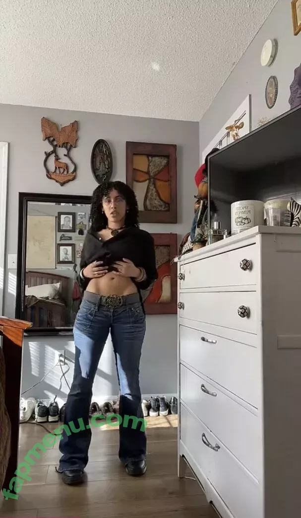 Aaliyeezy nude photo #0064 (theallierae)