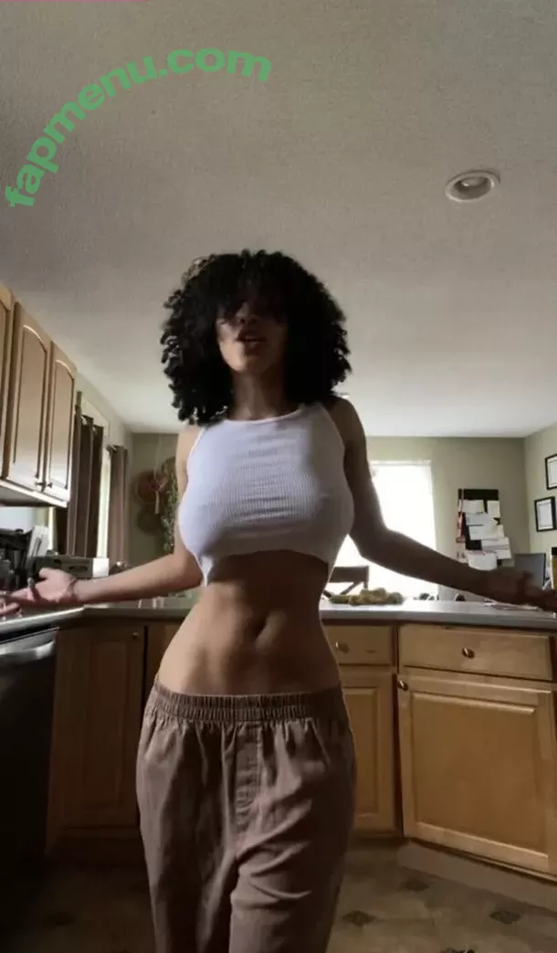 Aaliyeezy nude photo #0072 (theallierae)