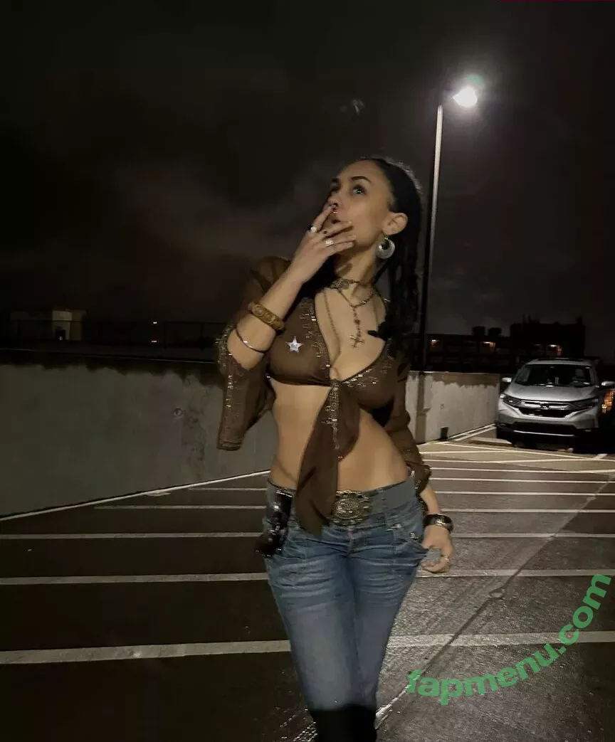 Aaliyeezy nude photo #0098 (theallierae)