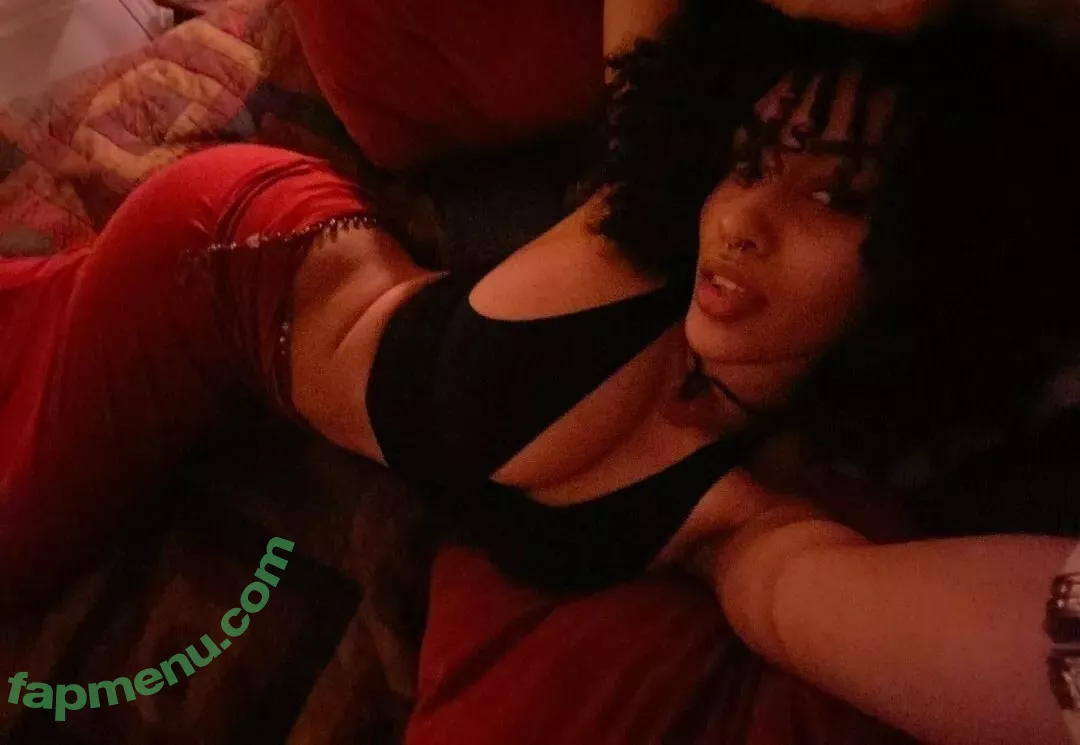 Aaliyeezy nude photo #0141 (theallierae)