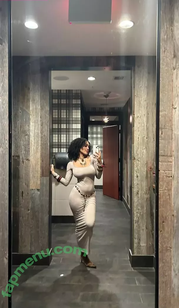 Aaliyeezy nude photo #0326 (theallierae)
