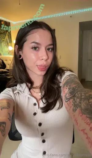 aalyiahtorress / aalyiahtorres nude photo #0033