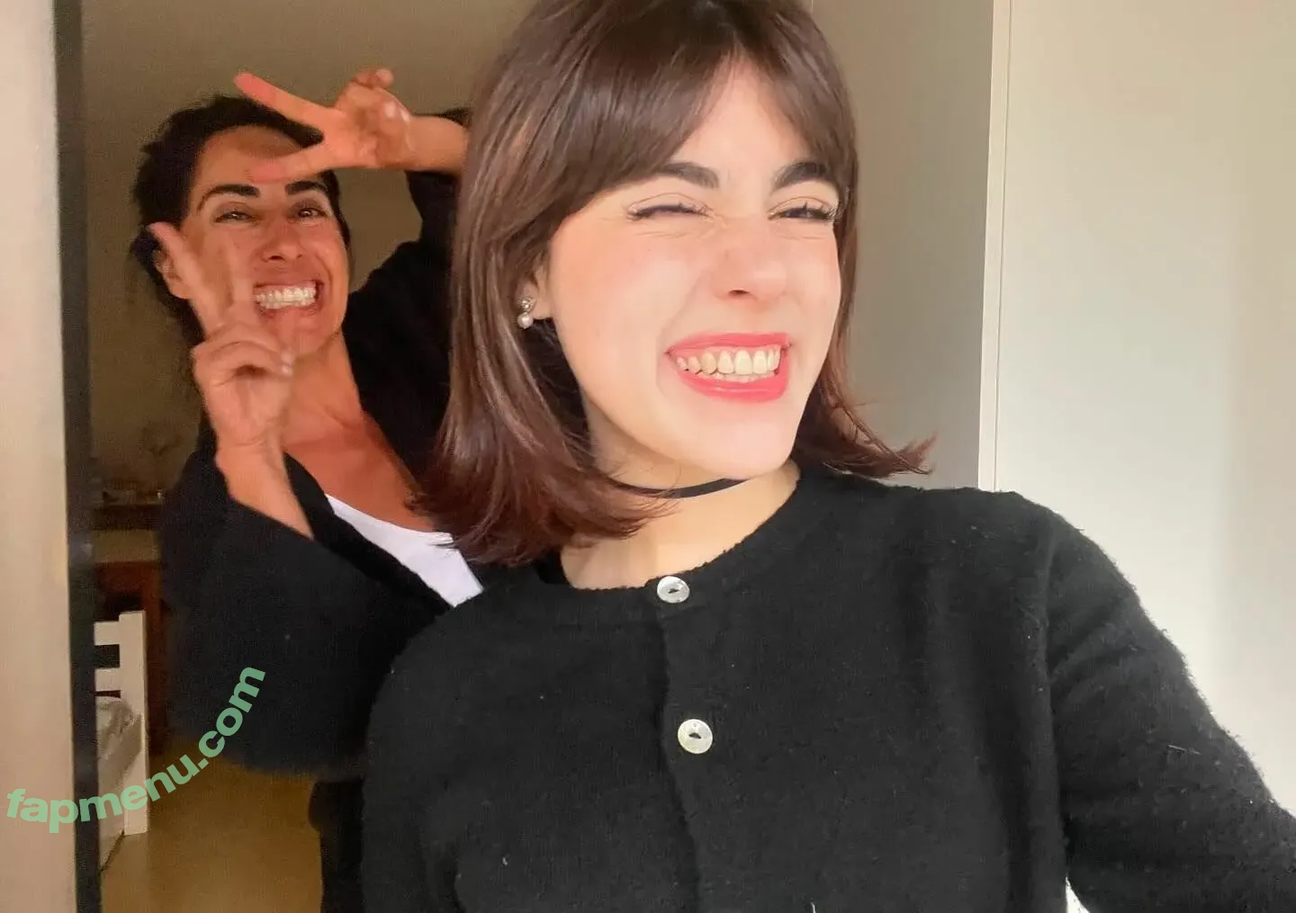 aangelarrochista nude photo #0088 (mrs_arockstar)