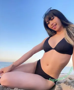 aanggiee / angiebangiie / issaanggiee nude photo #0001