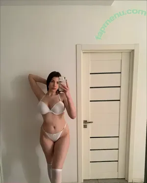 Aarianaas / aarianasparkss nude photo #0005