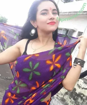Aarohi Verma / aarohiverma001 nude photo #0037