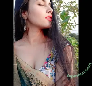 Aarohi Verma / aarohiverma001 nude photo #0038