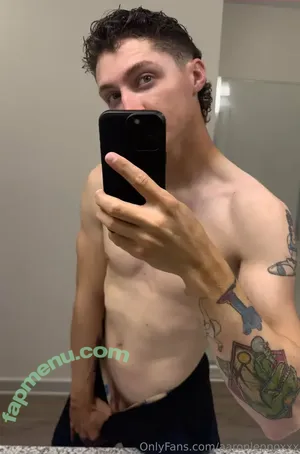  nude photo #0001