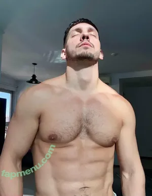aaronvergota / azzverga nude photo #0010