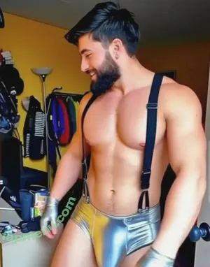 aaronvergota / azzverga nude photo #0120