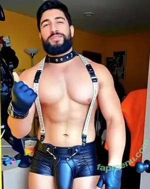 aaronvergota / azzverga nude photo #0126