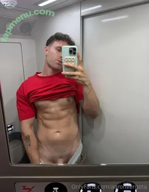 aaronvergota / azzverga nude photo #0148