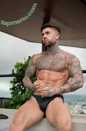 aaronvergota / azzverga nude photo #0172