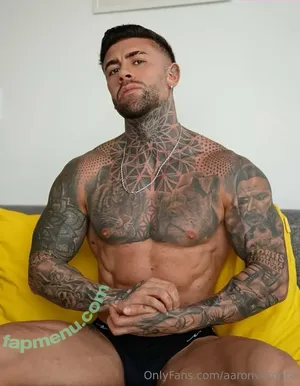 aaronvergota / azzverga nude photo #0173