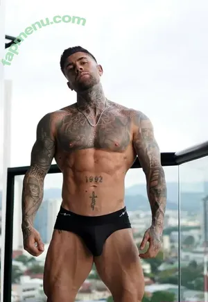 aaronvergota / azzverga nude photo #0175
