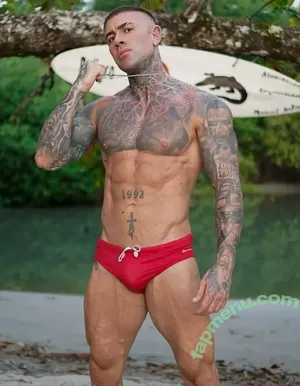 aaronvergota / azzverga nude photo #0178