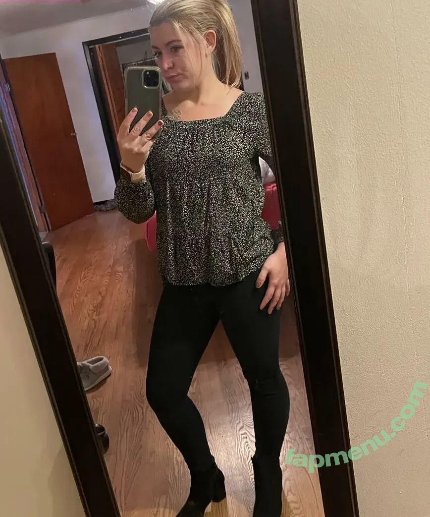 aautumn_blondie nude photo #0015 (a_rogs_0922)